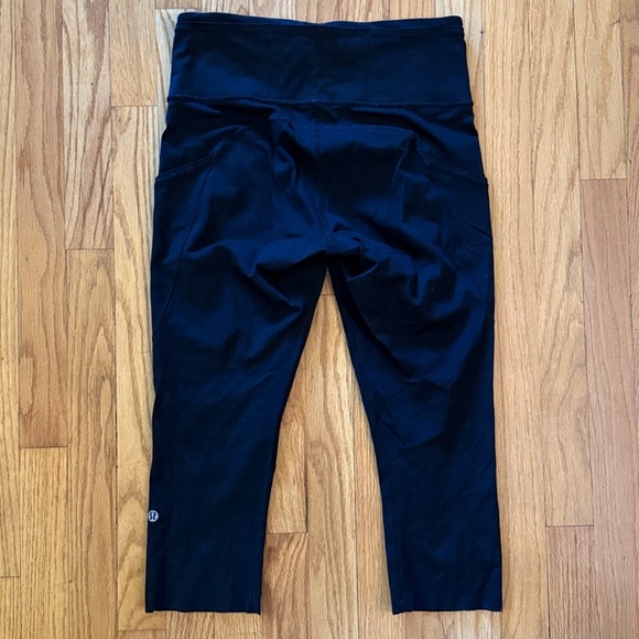 Lululemon sz 8 Fast & Free Crop II Nulux 19" Black High-Waisted Leggings - Picture 5 of 14